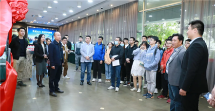 企业开放日｜华侨大学信息科学与工程学院师生莅临南宫NG28官网参观交流